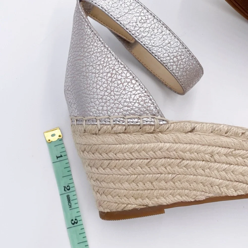 Vince Camuto vince camuto